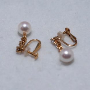 K１８パールイヤリング（あこや本真珠）