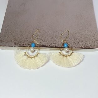 タッセル＆ターコイズ！　夏っぽいピアス！